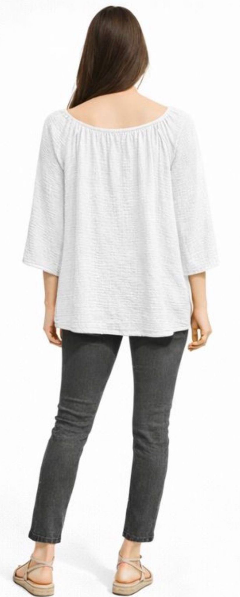 T-shirt  Louna femme fluide et confortable à coupe ample. Disponible en plusieurs couleurs, idéal pour un look chic, décontracté et tendance au quotidien.