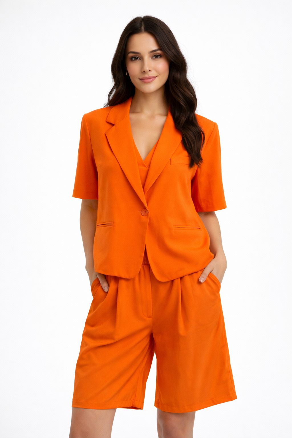 Ensemble Élégance  “VÉRA” – Gilet Tailleur & Short Fluide Femme