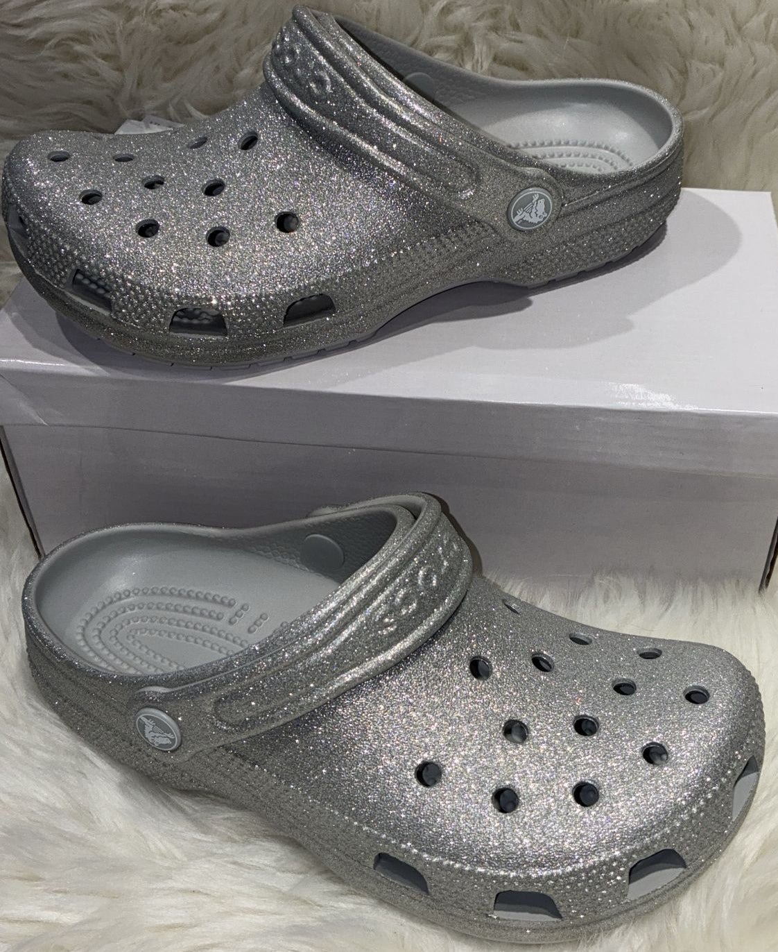 Crocs Brillantes Glitter – Sabots Élégants & Ultra Confort