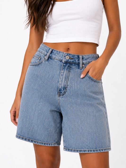 Short Bermuda Jean Femme Bleu Clair Strass – Short Denim Taille Haute Tendance Été Chic et Décontracté