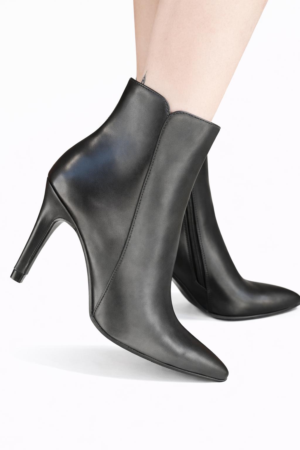 Bottines à talon éguille