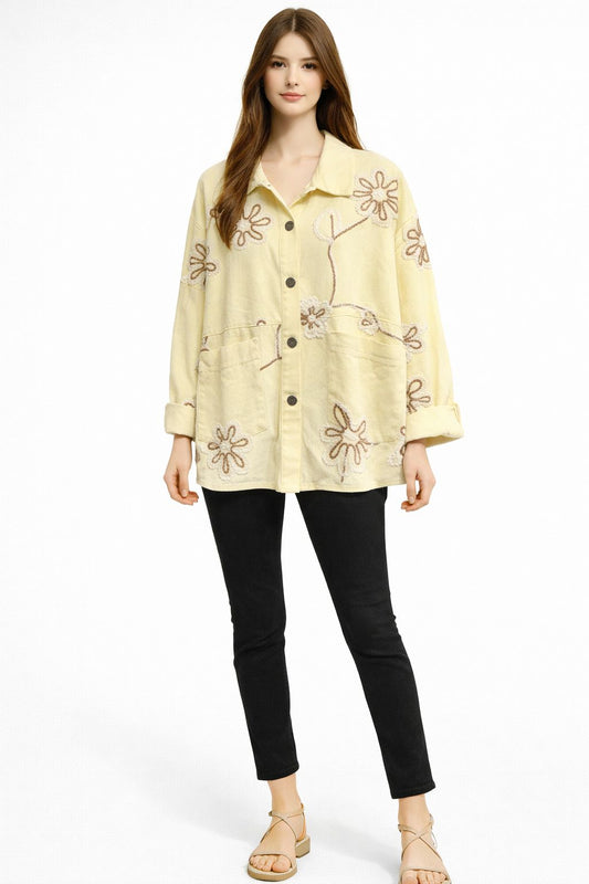 Veste  légère Oversize Brodée Camélia  – Chemise Femme Chic et Tendance